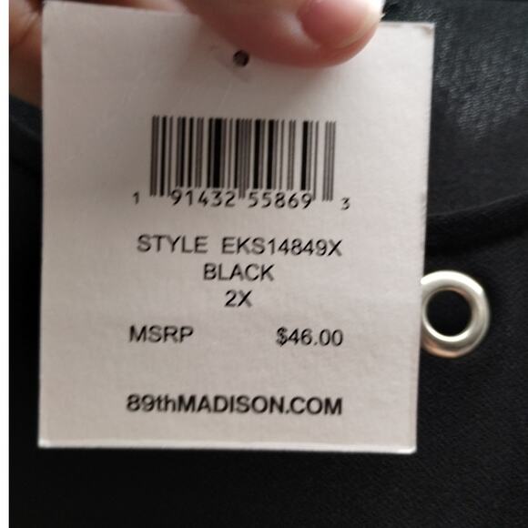 89th & Madison NWT Women's Plus Size 2X Black Grommet Neck Slit Sleeve Blouse - Picture 8 of 9